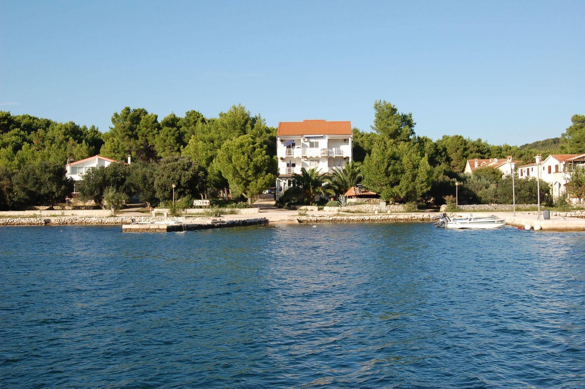 Gorgonia Apartments & Suites Verunić Eksteriør bilde
